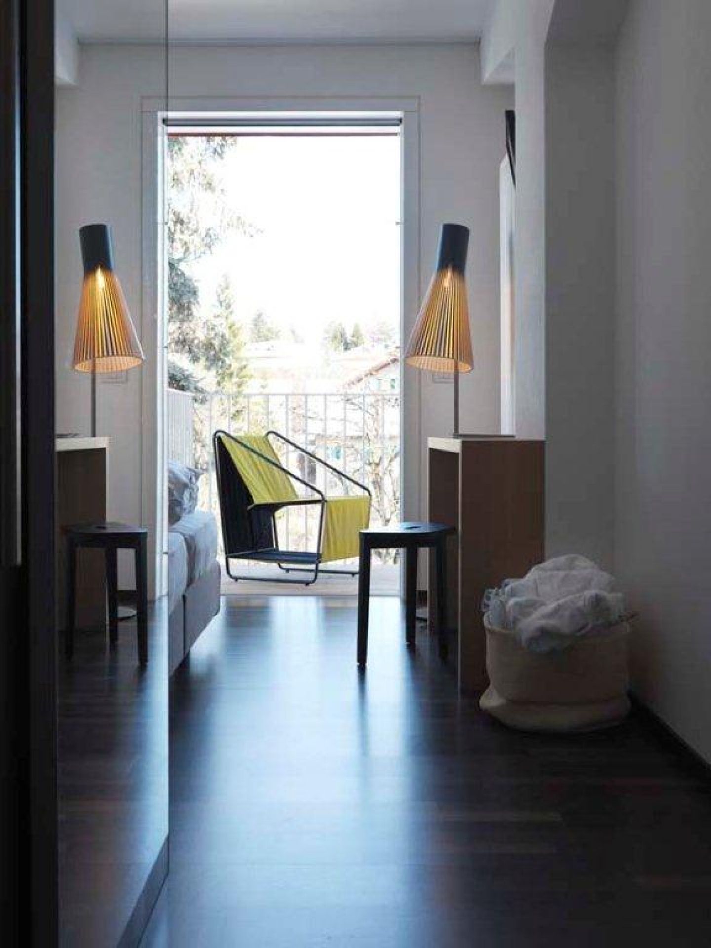 Secto 4210 discount floor lamp